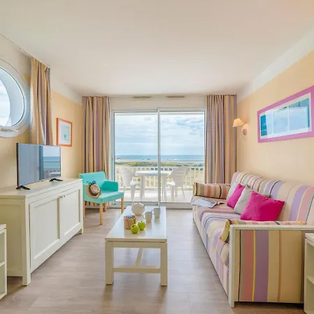Appartement Cozy Coastal Apartment W Pool