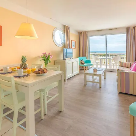 Cozy With Wonderful Sea View Appartement Château-dʼOlonne